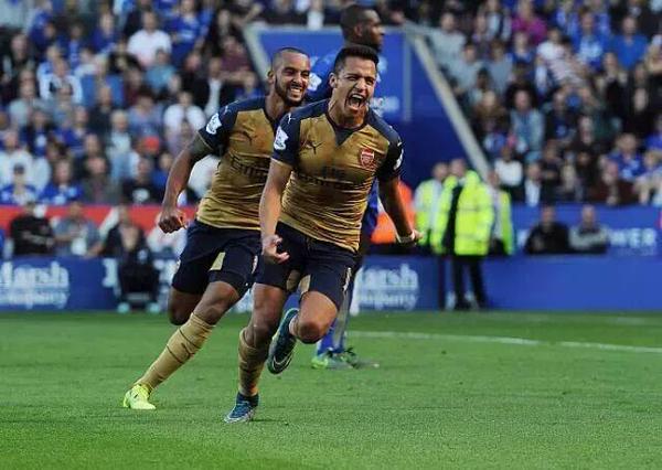 Volvió Alexis: Los tres golazos de Sánchez en la goleada del Arsenal por la Premier